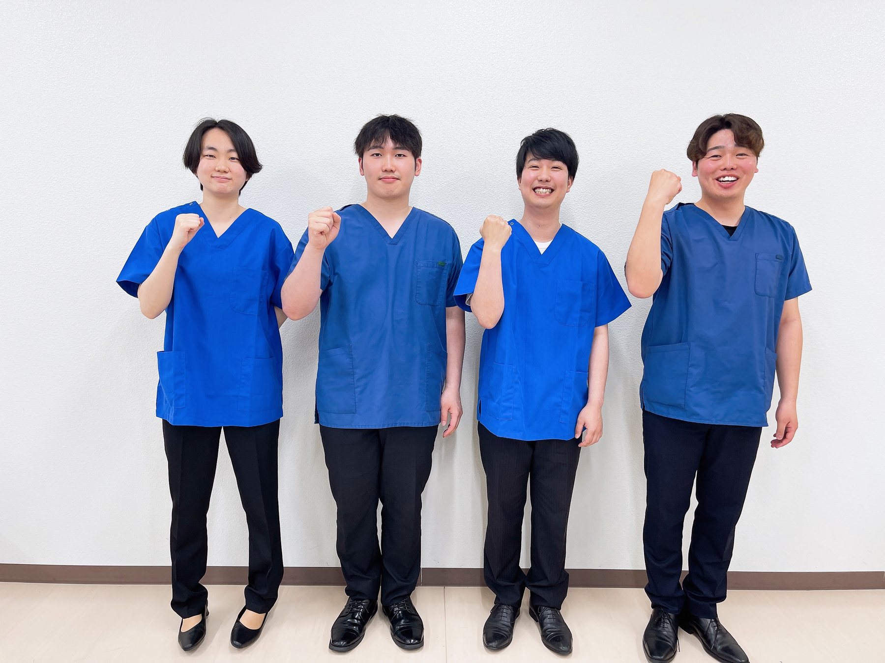 スタッフ同士の集合写真